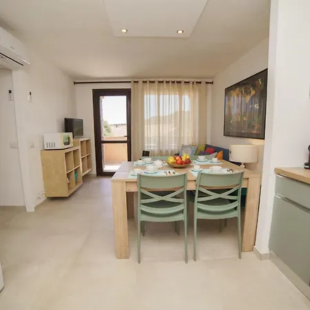 Gennaro's 2 - Relax, Sea & Pool Appartement