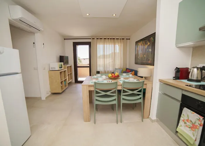 Gennaro's 2 - Relax, Sea & Pool Appartement